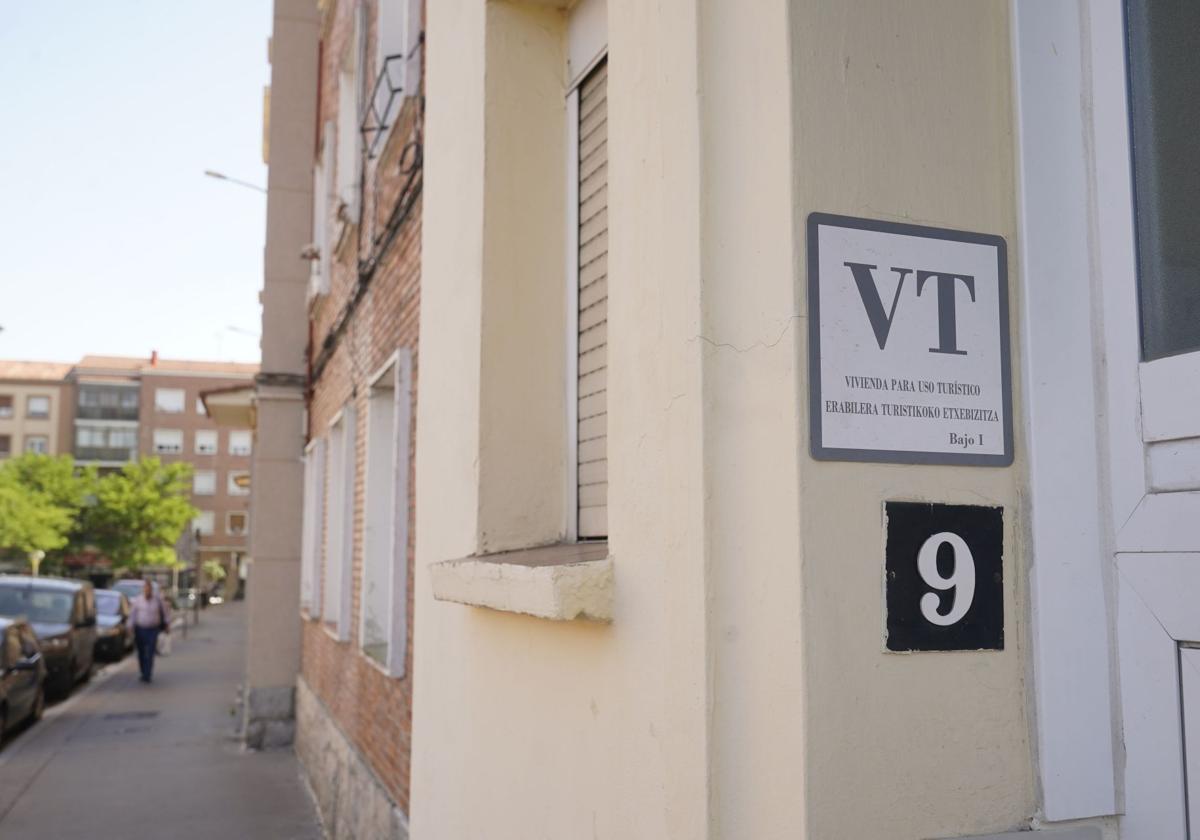 Vitoria no permitirá pisos turísticos en lonjas vacías