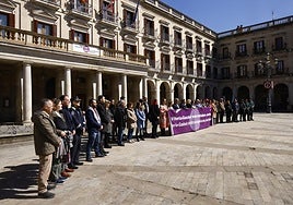 Vitoria condena la agresión sexual de un hombre a una mujer tras ofrecerle trabajo