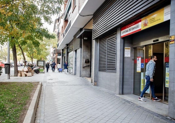 El SEPE computará el rendimiento presunto de bienes en la declaración de la renta obligatoria para los parados