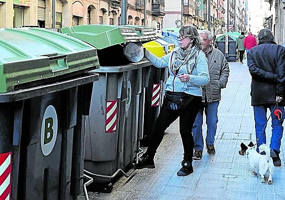 El nuevo recibo medio será de 98,89 euros anuales para los residentes de la localidad.