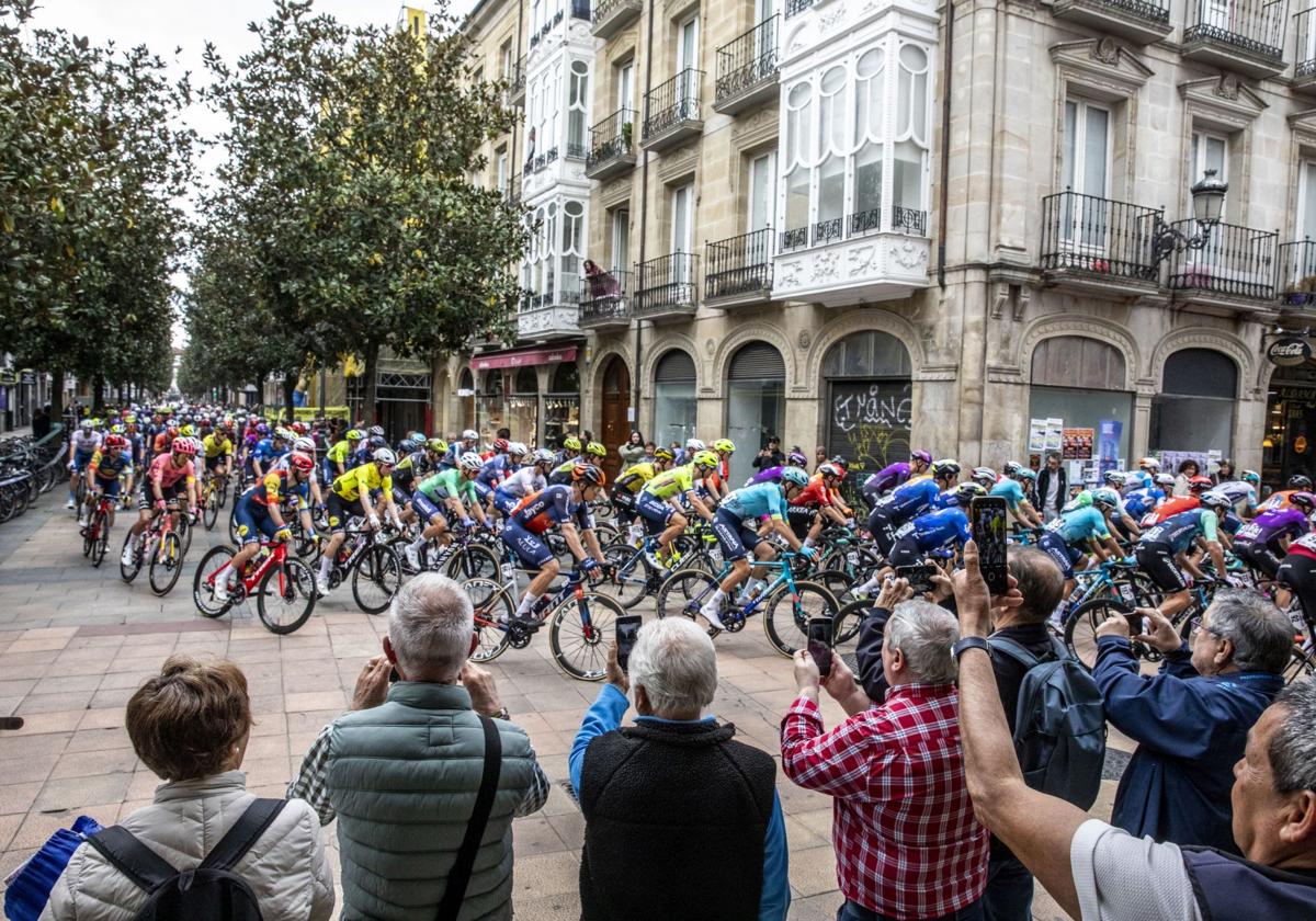 Estos son los cortes de tráfico por la contrarreloj de la Itzulia en Vitoria