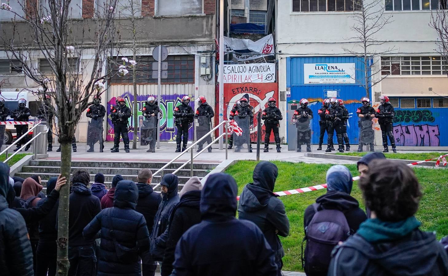 Las imágenes del desalojo del gaztetxe de Rekalde