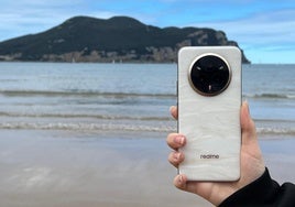 Probamos el Realme 14 Pro+, mucho más que un móvil que cambia de color
