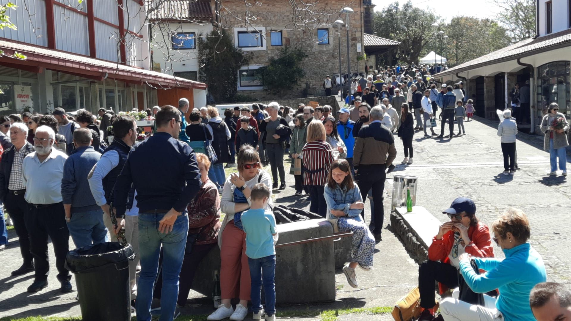 Garai se llenará de color el domingo con la undécima feria de plantas y flores