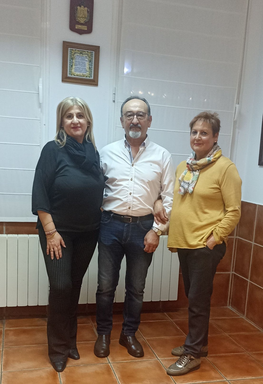 María For Esteve, Simon Fernández y Juana Villarraso.