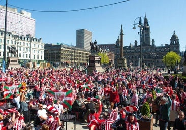 Vive el ambiente y las horas previas del Rangers-Athletic: «Glasgow nos está tratando de maravilla»