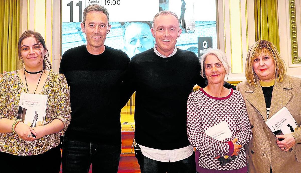 Natalia Mirón, Mikel Reparaz, Mikel Ayestaran, Sonia Merino y Mariasun Ortega.