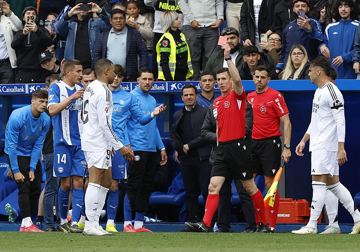 El arrepentimiento de Mbappé por su entrada de roja a Antonio Blanco. «Ha venido a disculparse»