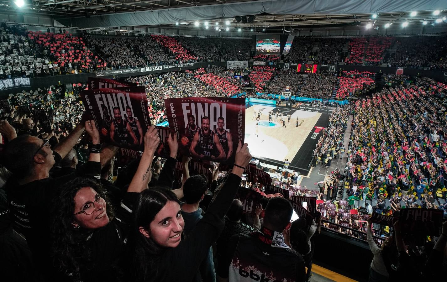 Las imágenes del partido y el ambiente en la grada