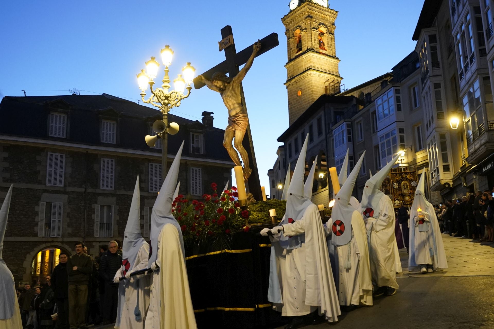 La Procesión del Santo Entierro en imágenes