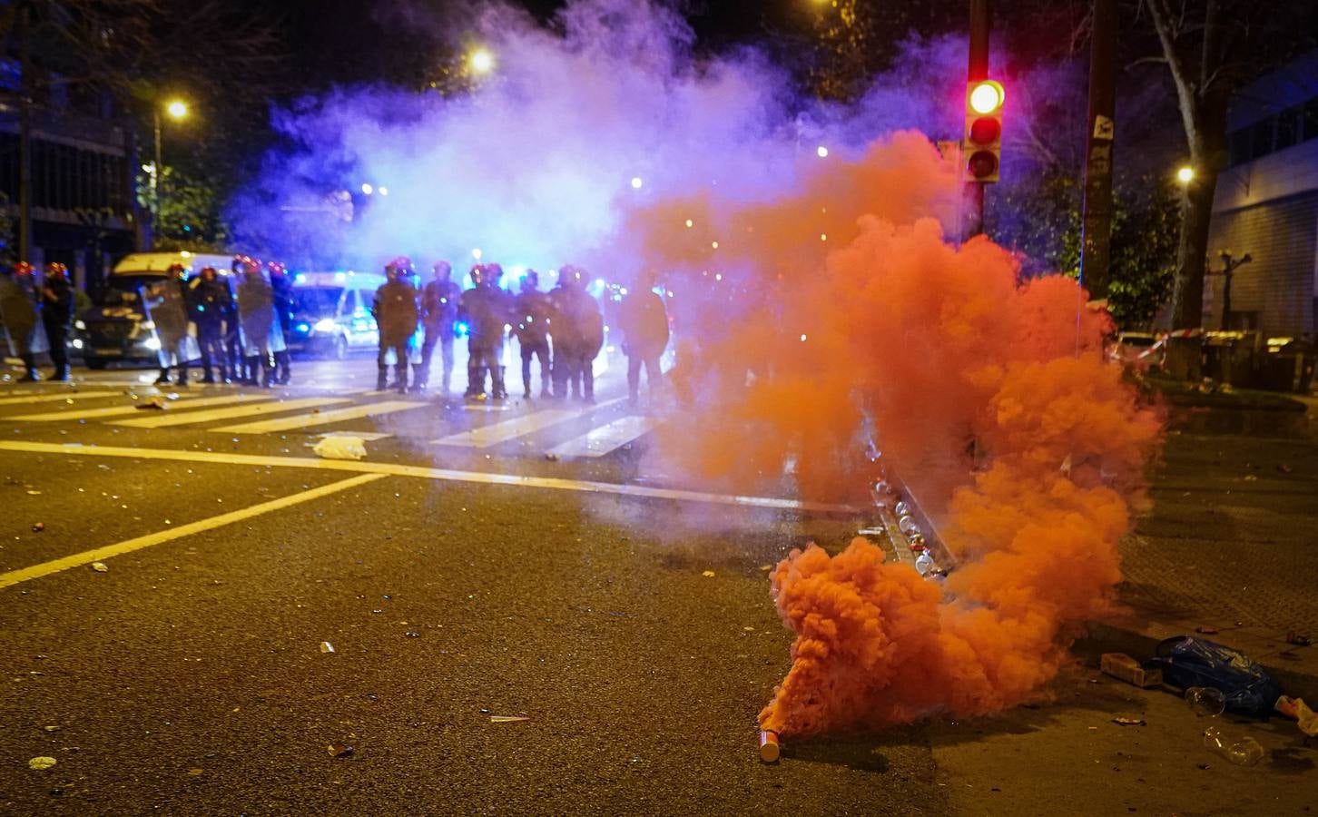 Athletic-Rangers: Las imágenes de los incidentes en la explanada de San Mamés
