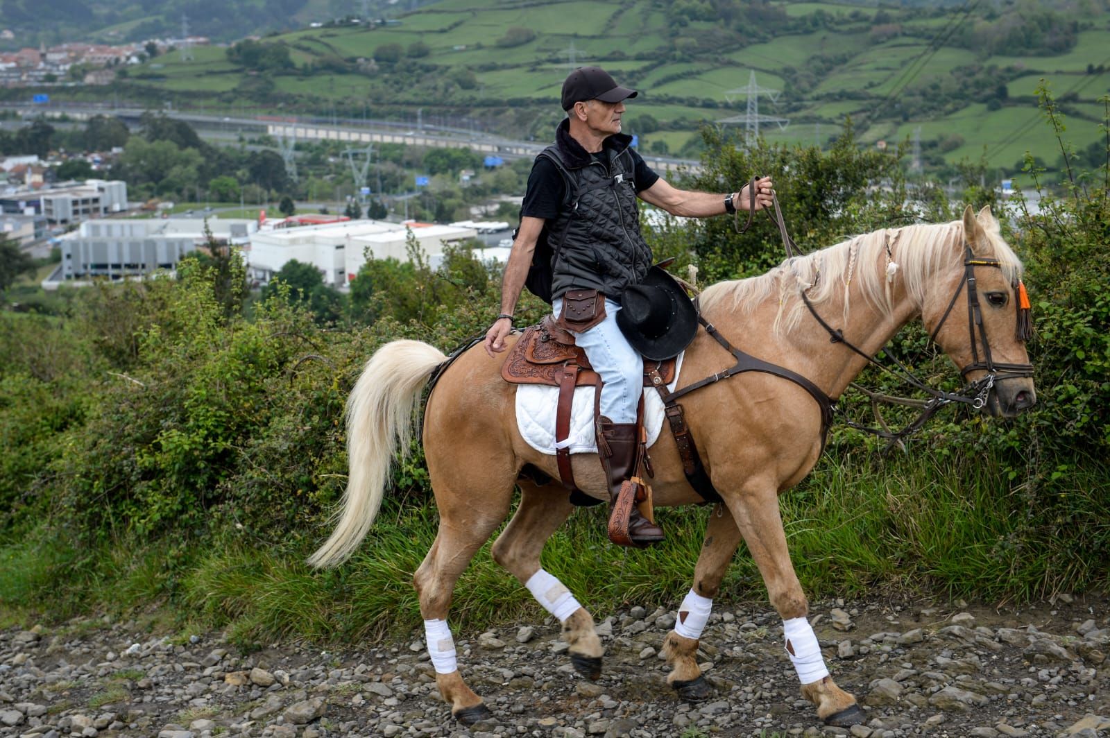 La romería de Cornites en el Serantes