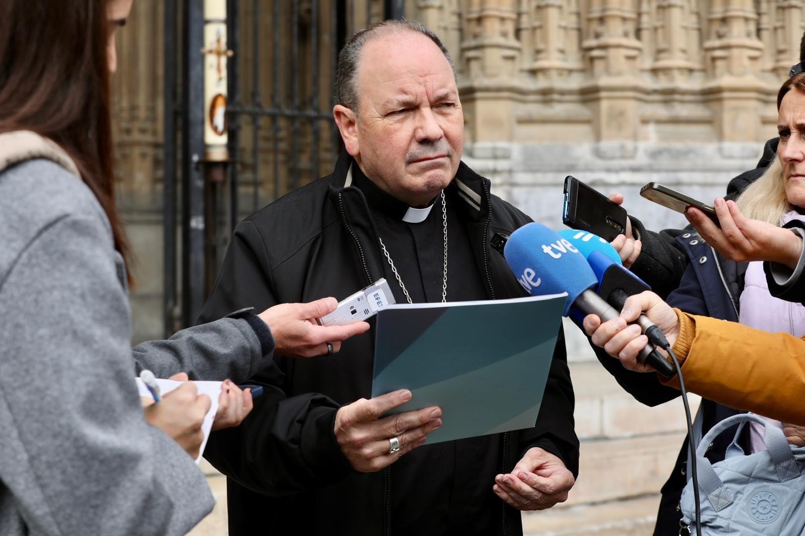 El obispo de Vitoria: «Nos enseñó a vivir con sencillez y a cuidar de nuestro prójimo»