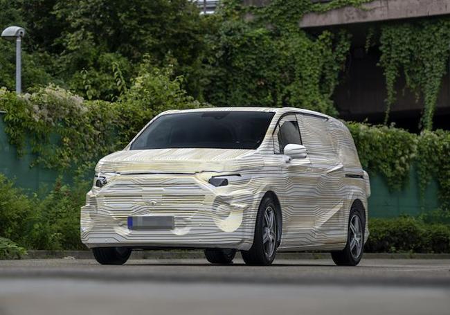 Uno de los vehículos camuflados que está probando Mercedes.