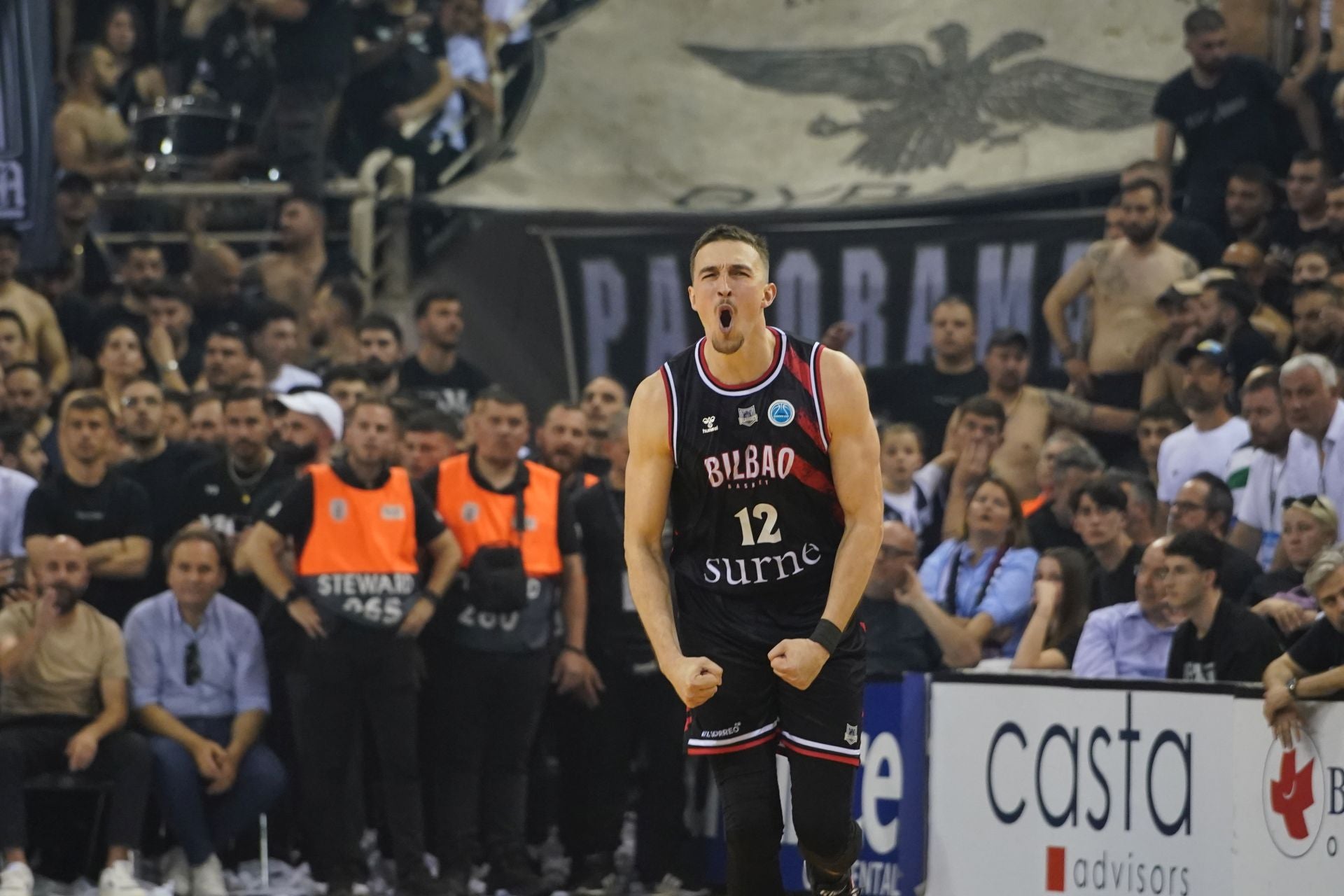 En imágenes la final de la Europe Cup, PAOK-Bilbao Basket