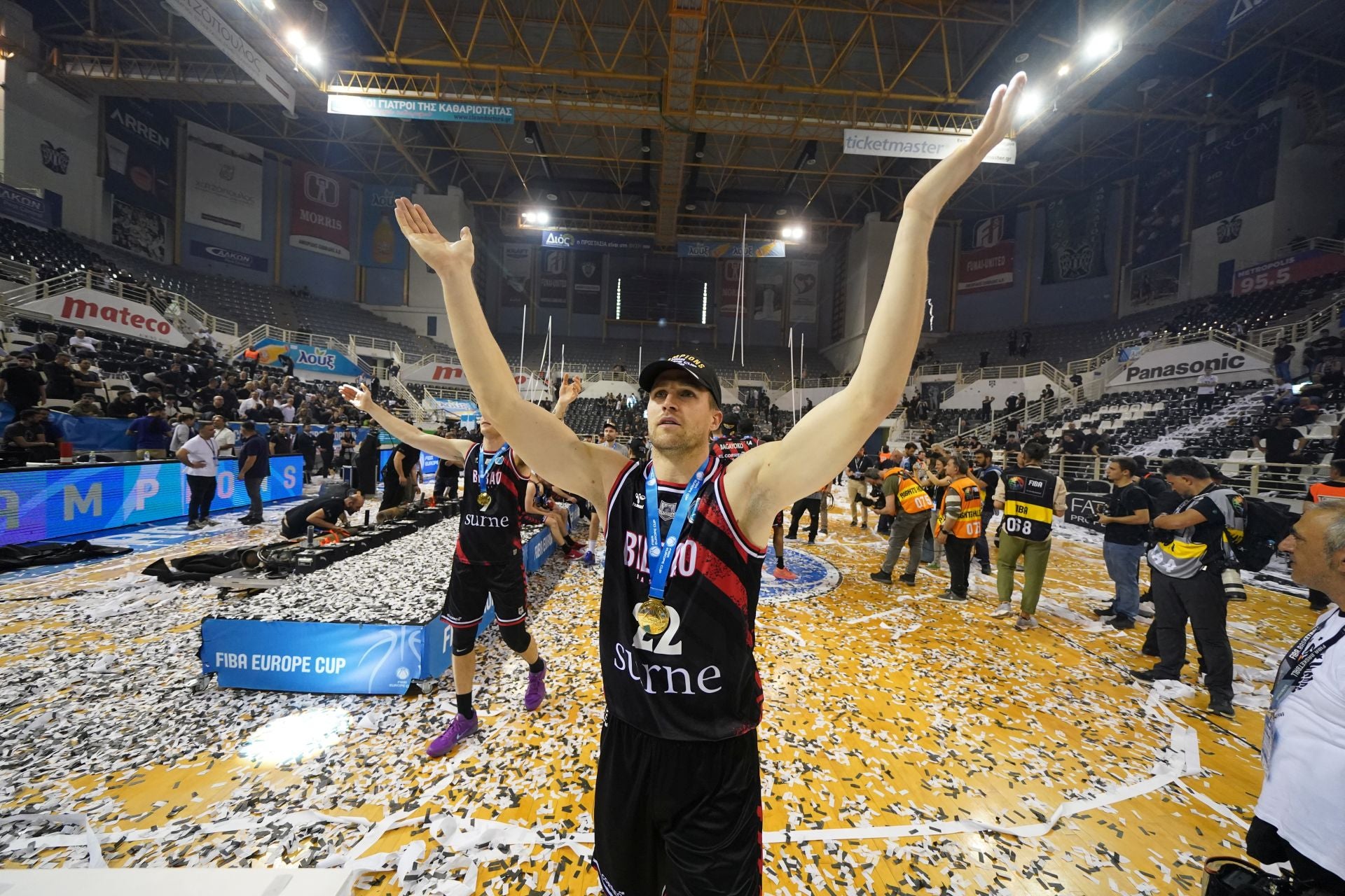 En imágenes la final de la Europe Cup, PAOK-Bilbao Basket