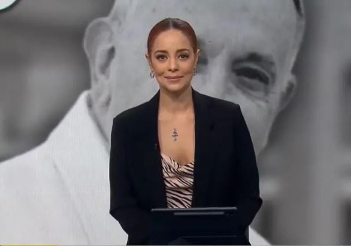 El fallo viral de una presentadora informando del Papa Francisco: confunde el papamóvil con el 'Batmóvil'