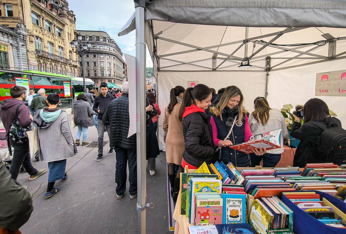 Las imágenes de la Feria del Libro de Bilbao