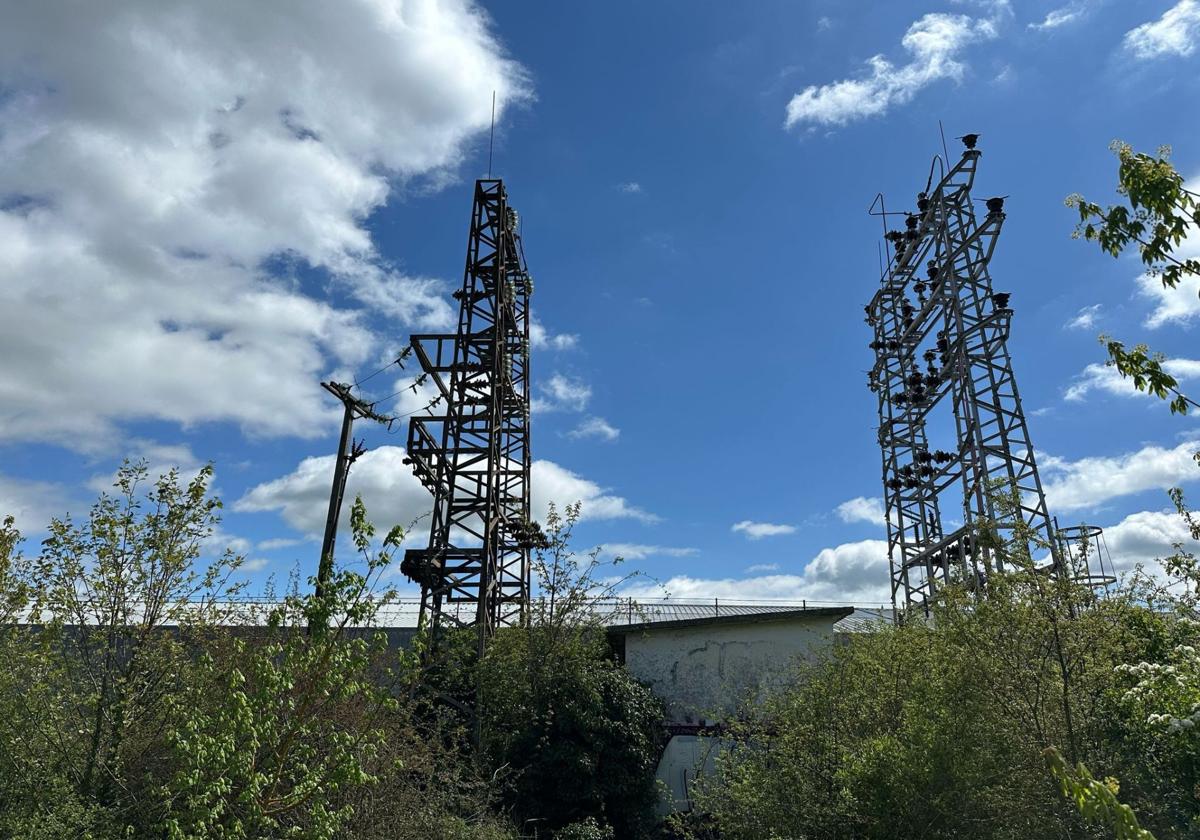 Muere un hombre tras caer de una torre de alta tensión en Vitoria a la que se subió para robar metal
