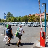 La valla de acceso se instaló el verano pasado.