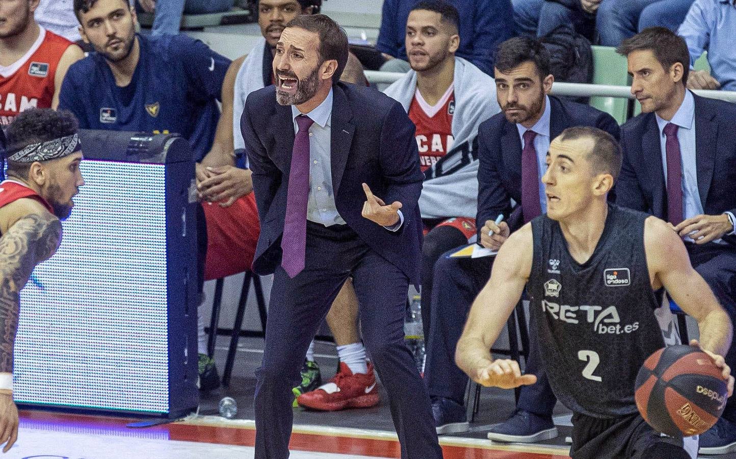 El pasillo del morbo: ¿hará el UCAM Murcia de Sito Alonso el tradicional homenaje al Bilbao Basket?