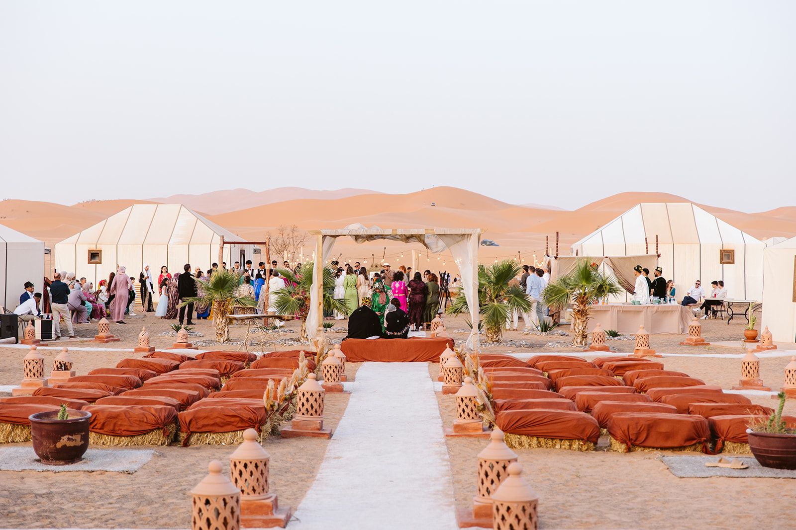 La boda de una bilbaína y un marroquí en el desierto del Sáhara con aurresku, ikurriña y mucho amor