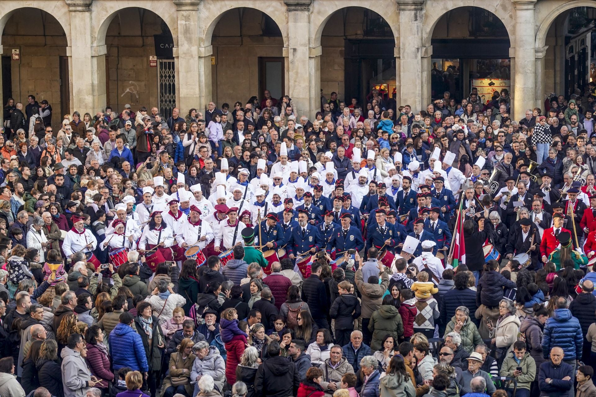 Las mejores imágenes de la Tamborrada vespertina