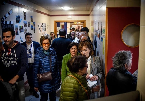 Imagen de uno de los colegios electorales que se abrieron durante los comicios del 21 de abril de 2024.