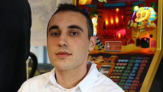 «Me he llegado a gastar 800 euros en cinco minutos. Apostaba hasta conduciendo»