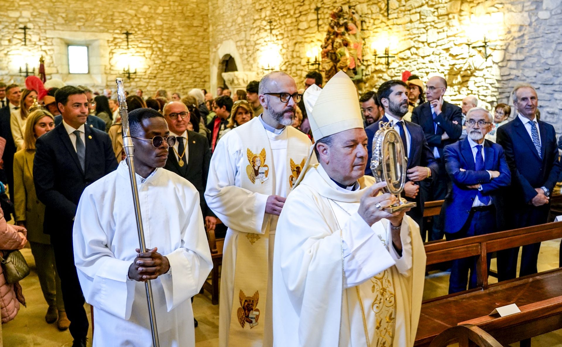 El obispo de Vitoria apela a la paz y la reconciliación ante fieles y políticos