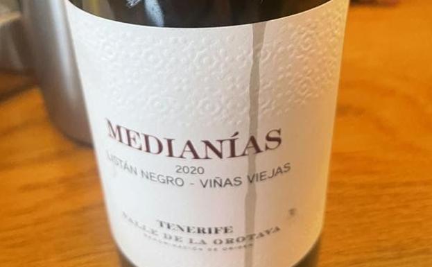 Vino tinto del Valle de la Orotova, aromas azufrados y volcánicos.