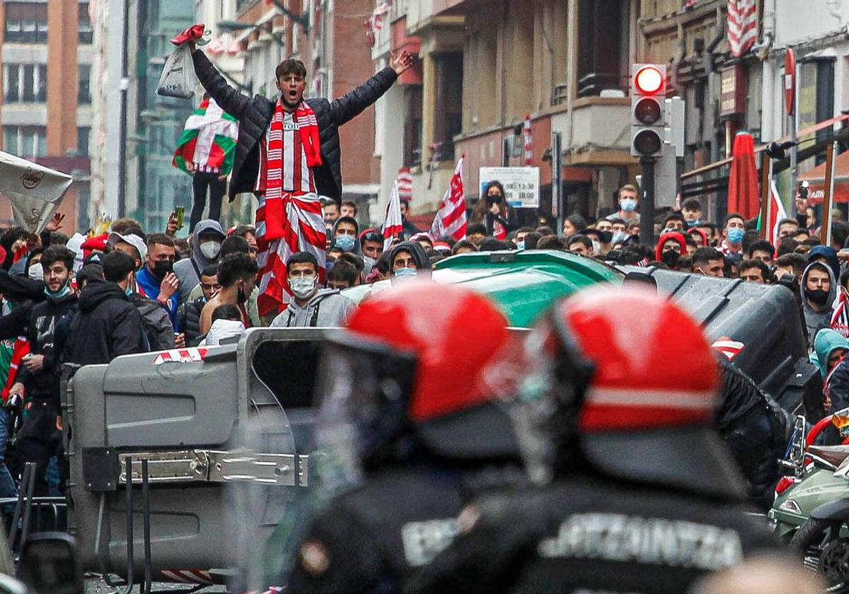 El vestuario del Athletic pide que no haya incidentes: «A los que estamos en el fútbol nos avergüenza un poco»