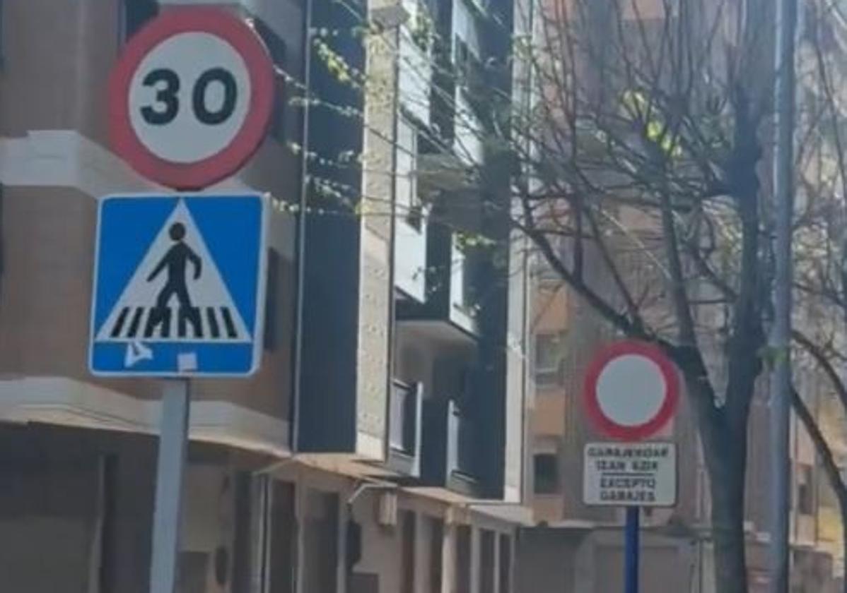 Una autoescuela obliga a cambiar la ubicación de una señal de tráfico en Barakaldo