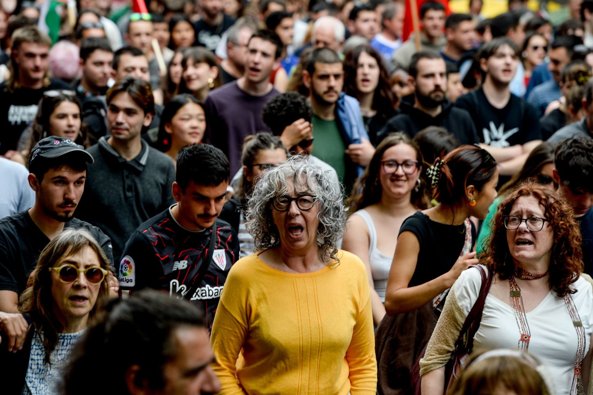 Las imágenes de la multitudinaria movilización de EHKS en Bilbao