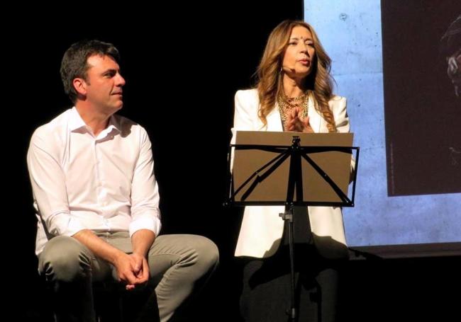 Los ponentes, Gonzalo López y María Martín.