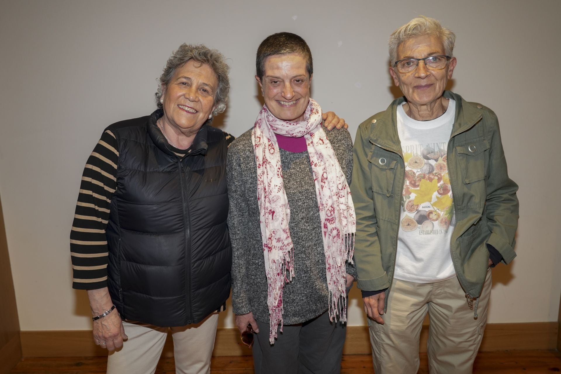Rosa Martínez, Nieves Oca y Rosalía García. 
