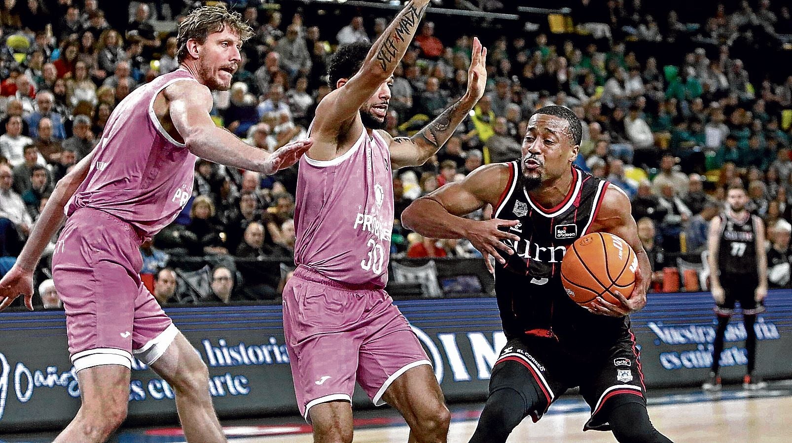 El Bilbao Basket viaja en busca de su gran objetivo