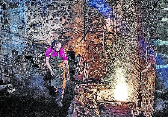 La ferrería-museo El Pobal data del siglo XVI.