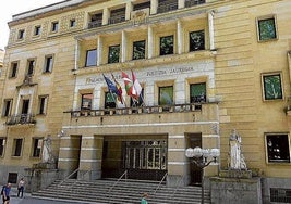 4 años de prisión para el director de una residencia de Bizkaia por abusar de una usuaria