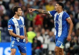 Guevara y Benavídez, en un partido del Alavés de esta temporada.