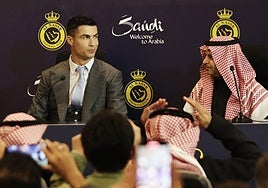 Al Nassr talde arabiarrak Cristiano Ronaldoren fitxaketaren berri eman zuen 2022an.