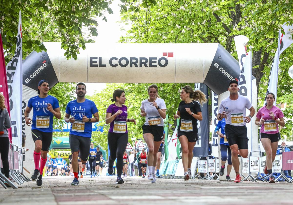 Así es el Maratón Martín Fiz 2025: horario, recorrido, cortes de tráfico, afecciones al transporte público...