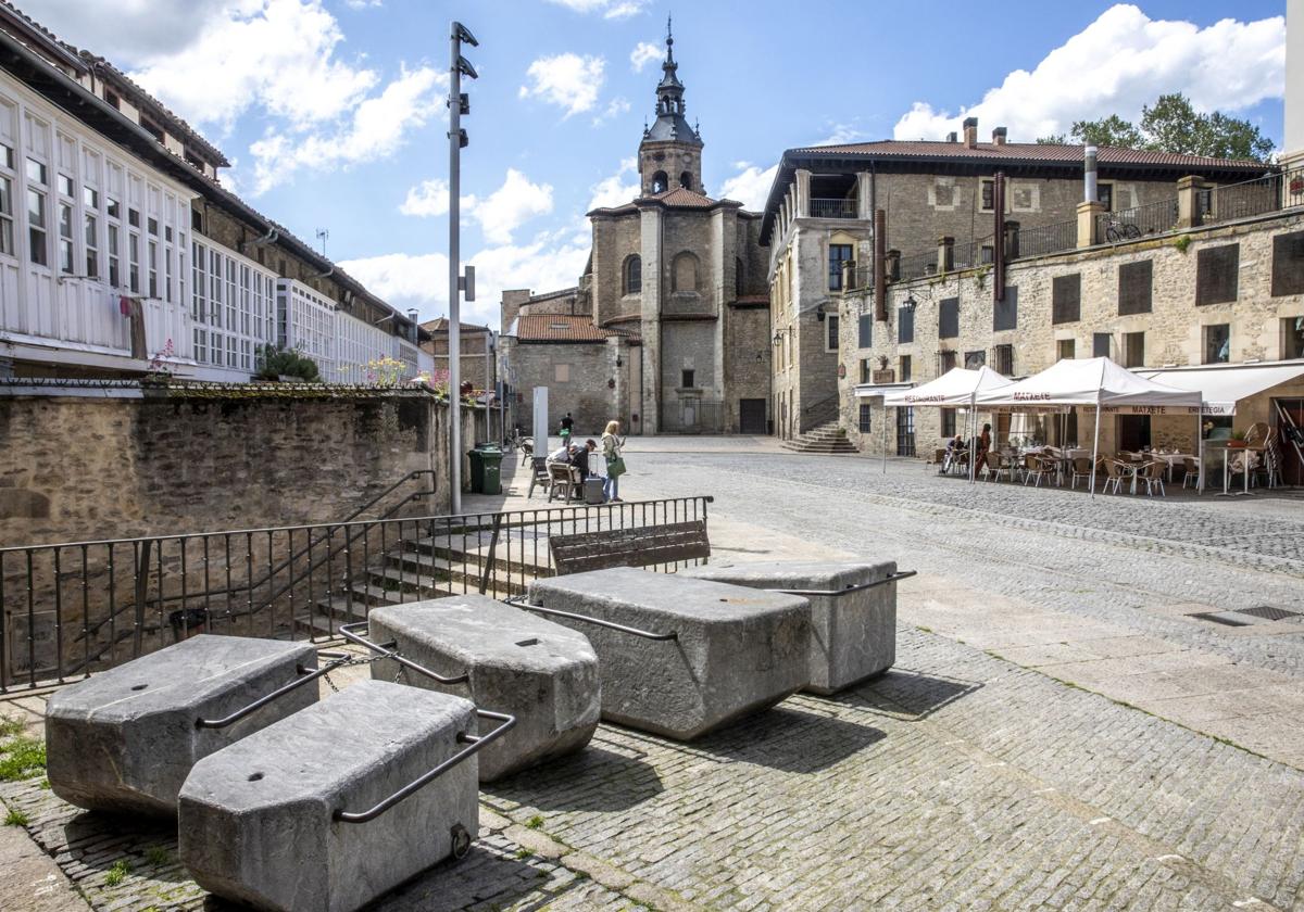 La plaza del Matxete de Vitoria pasará «una 'ITV' con ensayos de carga»