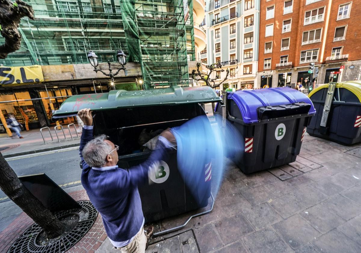 Bilbao sube un 45% la tasa de basuras y congela el resto de impuestos municipales