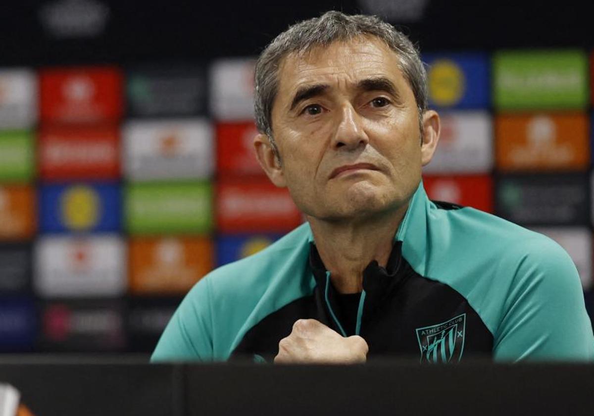 Valverde se defiende: «Si con algún lesionado pudiera arriesgar, estaría aquí»