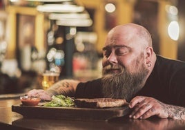 Comer carne nos hizo humanos