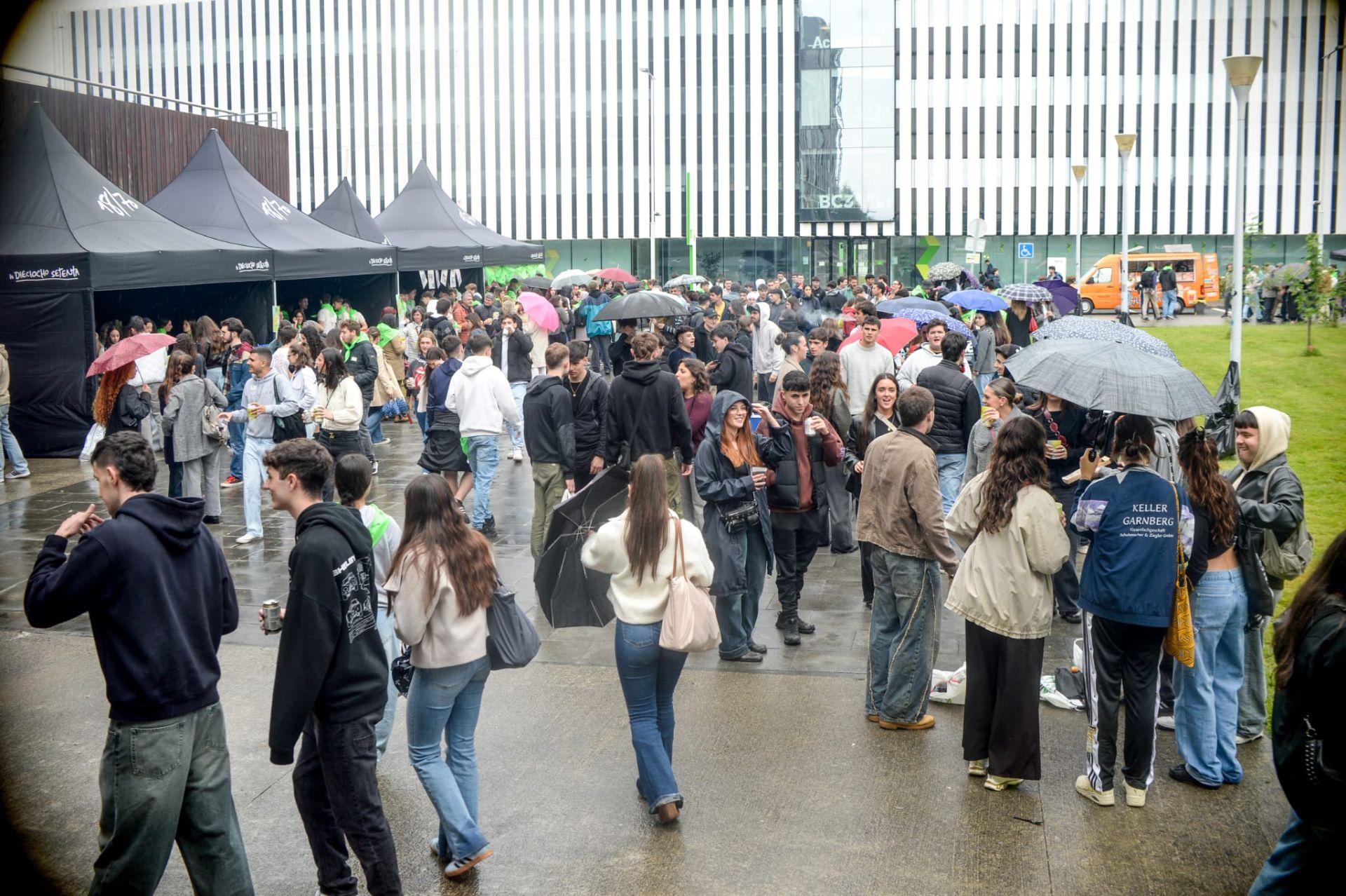 La fiesta universitaria regresa a Leioa