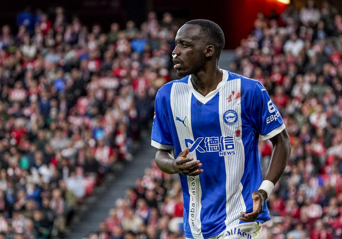 Moussa Diarra ha sufrido un golpe en la nariz.