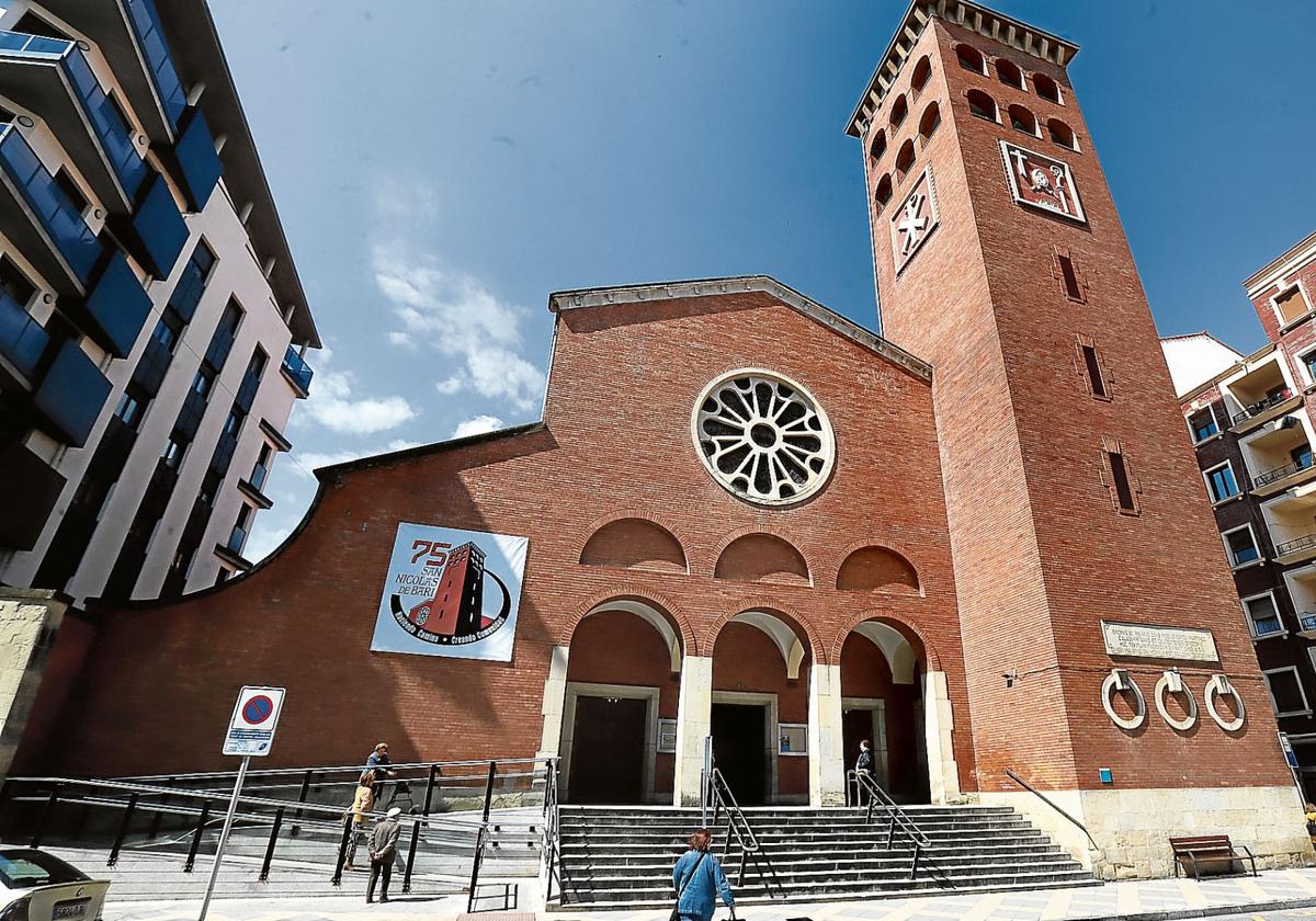 80 años con la Iglesia de San Nicolás en Miranda