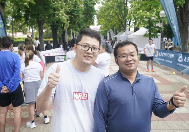 Tung Shao y Xi Qi, al terminar la prueba